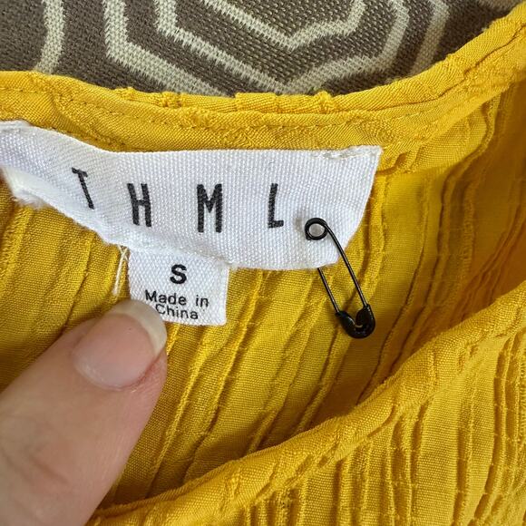 THML Mustard Yellow Tie Back Flutter Sleeve Top Size S - Picture 4 of 5